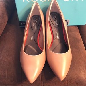 Rockport Total Motion Kalila Pump - warm taupe